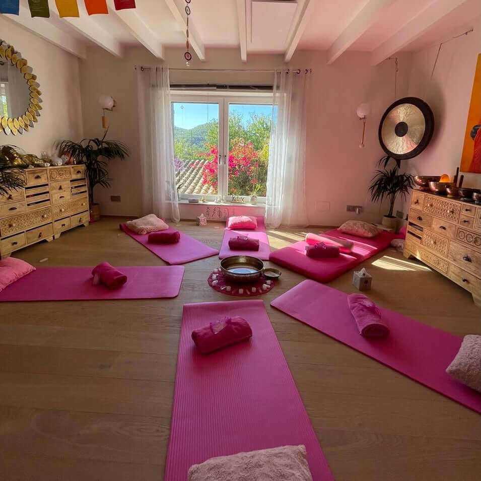Healing and Harmony: Uterus Workshop - this workshop takes place in the practice in Andratx, Mallorca in Spanish